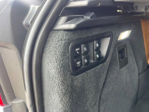 Used 2022 BMW X7 M50i w/ Luxury Seating Package image 26