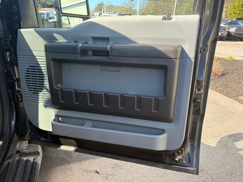 Used 2014 Ford F250 XL w/ Power Equipment Group AWD/4WD image 33