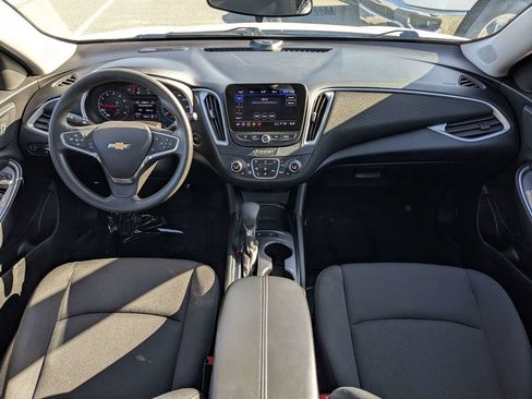 Used 2024 Chevrolet Malibu LT FWD image 12
