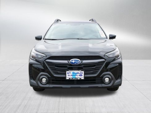 Certified 2025 Subaru Outback Premium AWD/4WD image 2