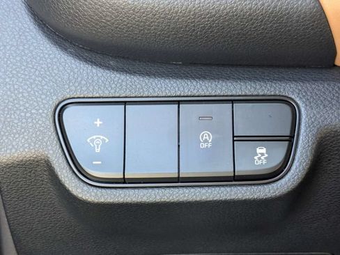 Used 2024 Kia Seltos EX FWD image 23