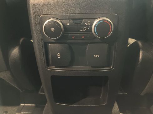 Used 2020 Ford Explorer XLT w/ Comfort Package image 22