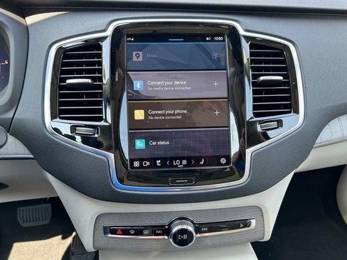 New 2025 Volvo XC90 T8 Plus w/ Protection Package Premier AWD/4WD image 31