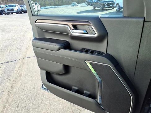 Used 2024 Chevrolet Silverado 1500 LT image 19