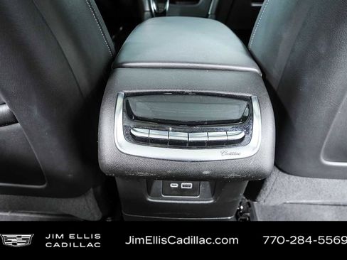 Used 2020 Cadillac XT6 Premium Luxury FWD image 19