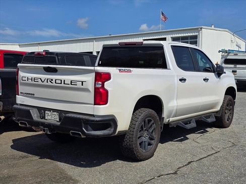 Used 2023 Chevrolet Silverado 1500 LT Trail Boss w/ Protection Package AWD/4WD image 9