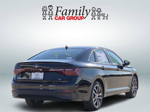New 2026 Volkswagen Jetta SE image 4