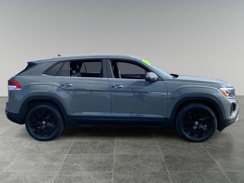 Used 2024 Volkswagen Atlas Cross Sport SE AWD/4WD image 6