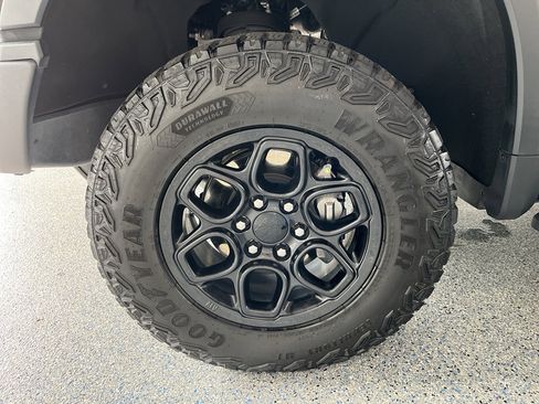 Used 2024 Chevrolet Silverado 1500 ZR2 w/ ZR2 Bison Edition AWD/4WD image 34