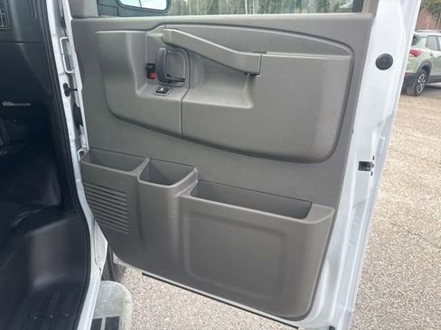 Used 2024 GMC Savana 2500 w/ Driver Convenience Package RWD image 27