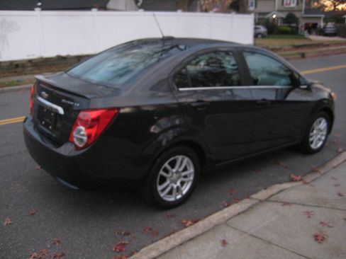 Used 2015 Chevrolet Sonic LT w/ Wheels and Fog Lamp Package image 5