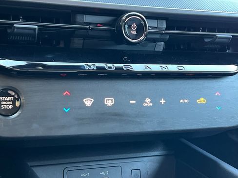 Certified 2025 Nissan Murano SV image 21