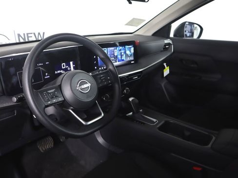 New 2026 Nissan Kicks S image 9