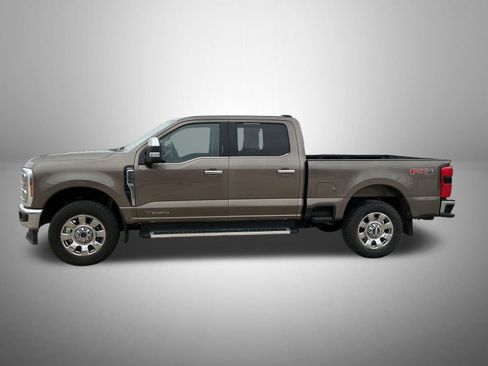 Used 2023 Ford F250 Lariat w/ Tow Technology Package AWD/4WD image 3
