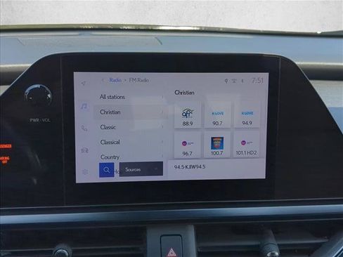 Used 2023 Lexus UX 250h FWD w/ Accessory Package (Z2) image 13