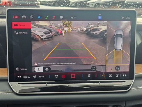 Used 2025 Volkswagen Tiguan SEL R-Line image 30