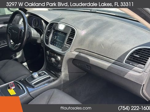 Used 2019 Chrysler 300 Touring w/ Sport Appearance Package RWD image 34