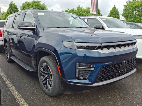 New 2026 Jeep Grand Wagoneer L 4WD image 3