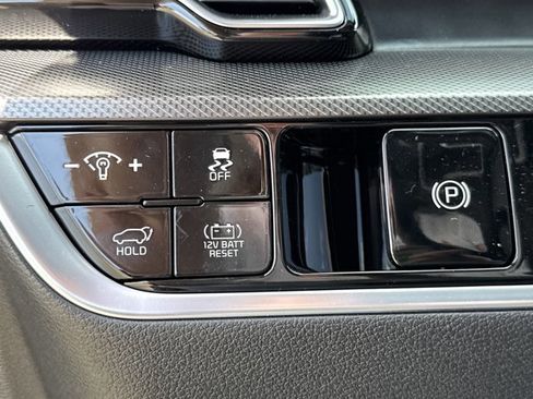 New 2025 Kia Sportage SX Prestige image 16