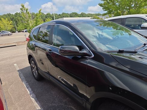 Used 2017 Honda CR-V EX-L image 2