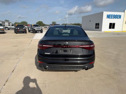 Used 2025 Volkswagen Jetta GLI Autobahn FWD image 7