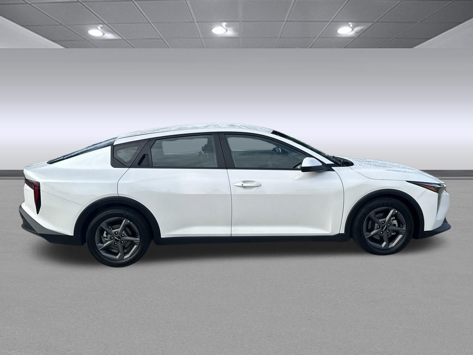 Used 2025 Kia K4 FWD image 2