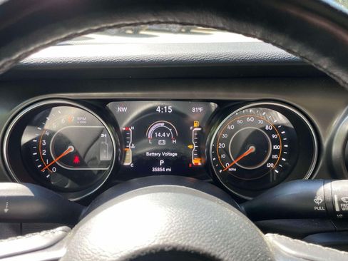 Used 2022 Jeep Gladiator Sport AWD/4WD image 25