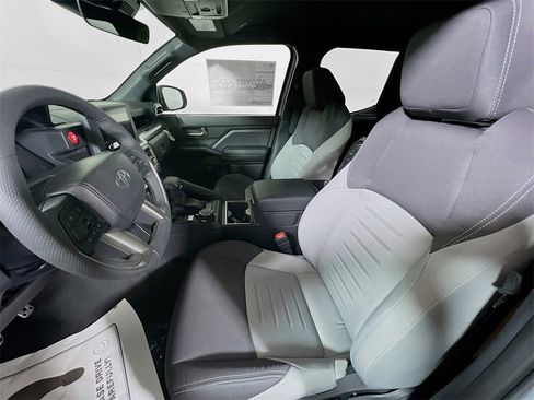 Certified 2025 Toyota Tacoma TRD Sport image 19