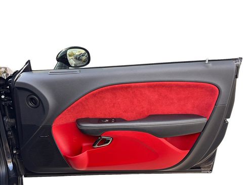 Used 2015 Dodge Challenger SRT Hellcat image 41