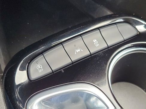 Used 2023 Buick Encore GX Select w/ Sport Touring Package FWD image 30