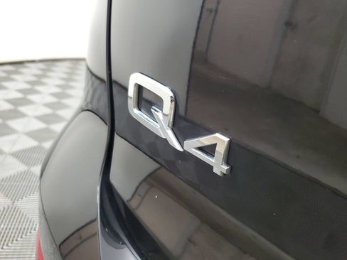 Used 2023 Audi Q4 e-tron Premium Plus w/ Premium Plus AWD/4WD image 5
