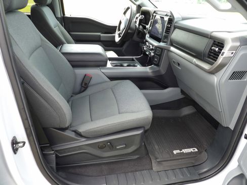 Used 2025 Ford F150 XLT w/ Equipment Group 302A MID image 10