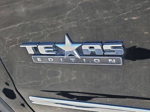 Used 2017 GMC Sierra 1500 SLT w/ Texas SLT Premium Package RWD image 14