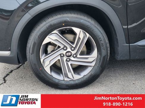 Used 2023 Hyundai Santa Fe SEL image 13