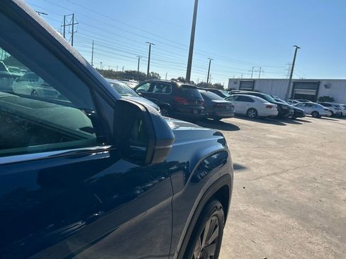 New 2026 Volkswagen Atlas SE image 30