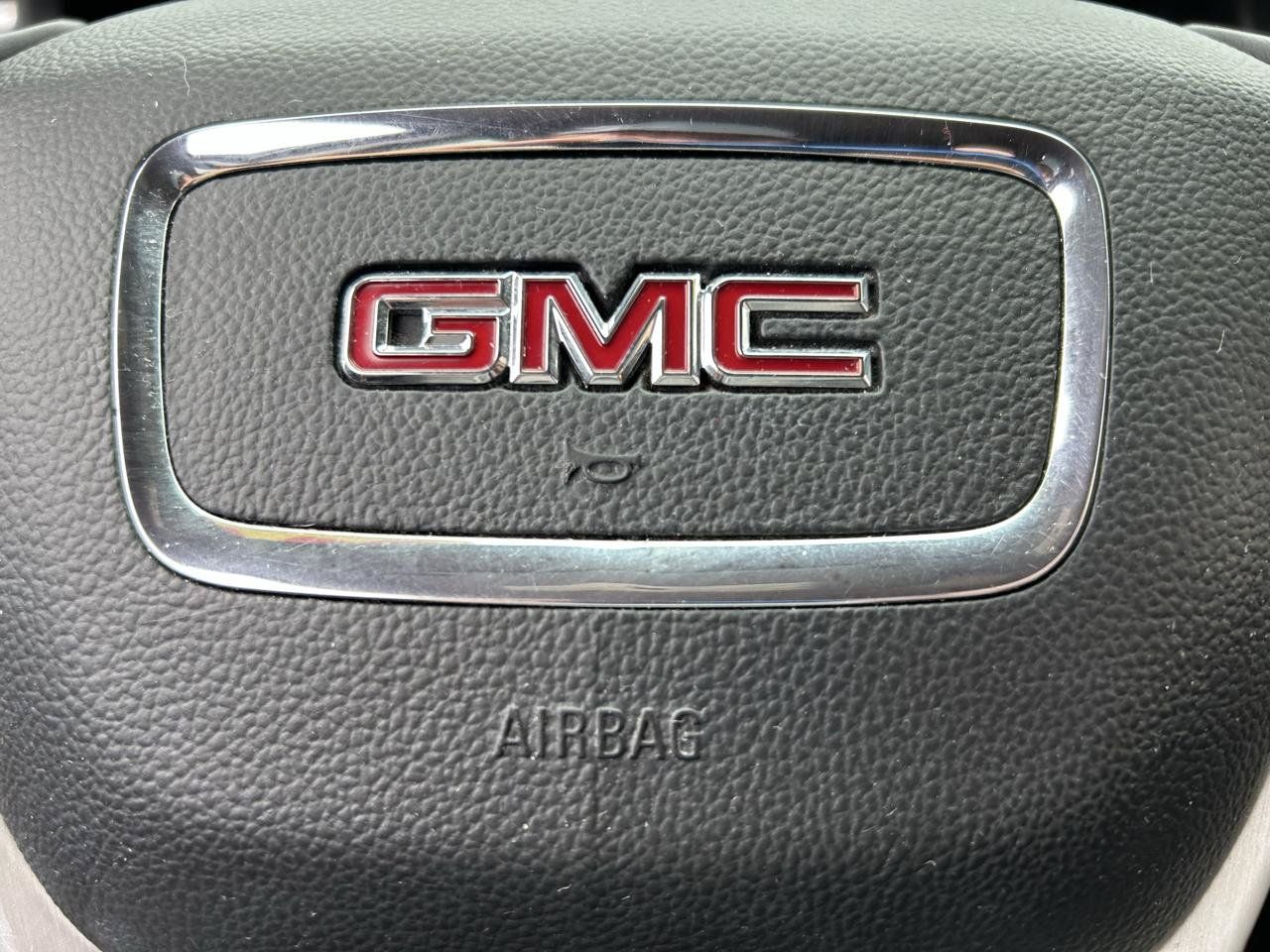 Used 2017 GMC Acadia SLE FWD image 21