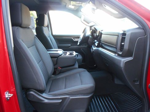 Used 2023 Chevrolet Silverado 1500 LT w/ Z71 Off-Road Package image 24