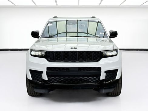 Used 2023 Jeep Grand Cherokee L Laredo AWD/4WD image 2