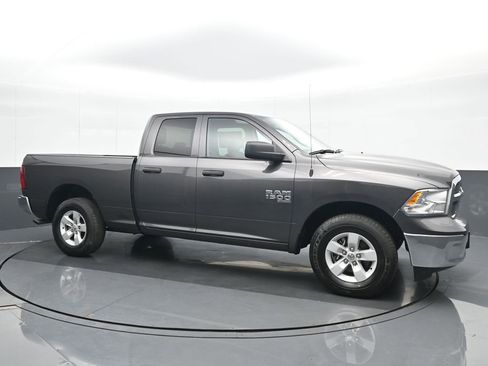 Used 2024 RAM 1500 Classic SLT image 8