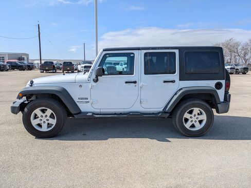 Used 2018 Jeep Wrangler Unlimited Sport S image 6