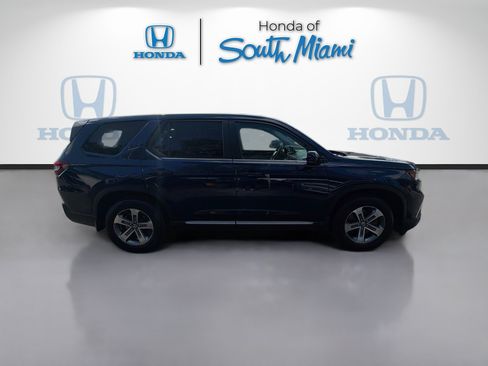 Certified 2025 Honda Pilot EX-L image 8
