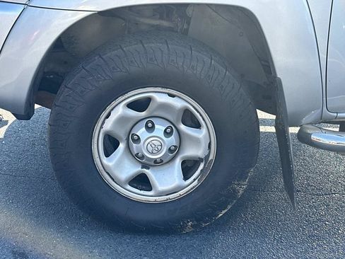 Used 2006 Toyota Tacoma PreRunner w/ SR5 Pkg #2 RWD image 11