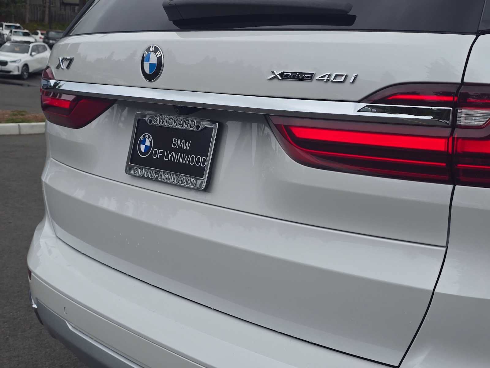 Used 2022 BMW X7 xDrive40i w/ Executive Package AWD/4WD image 13