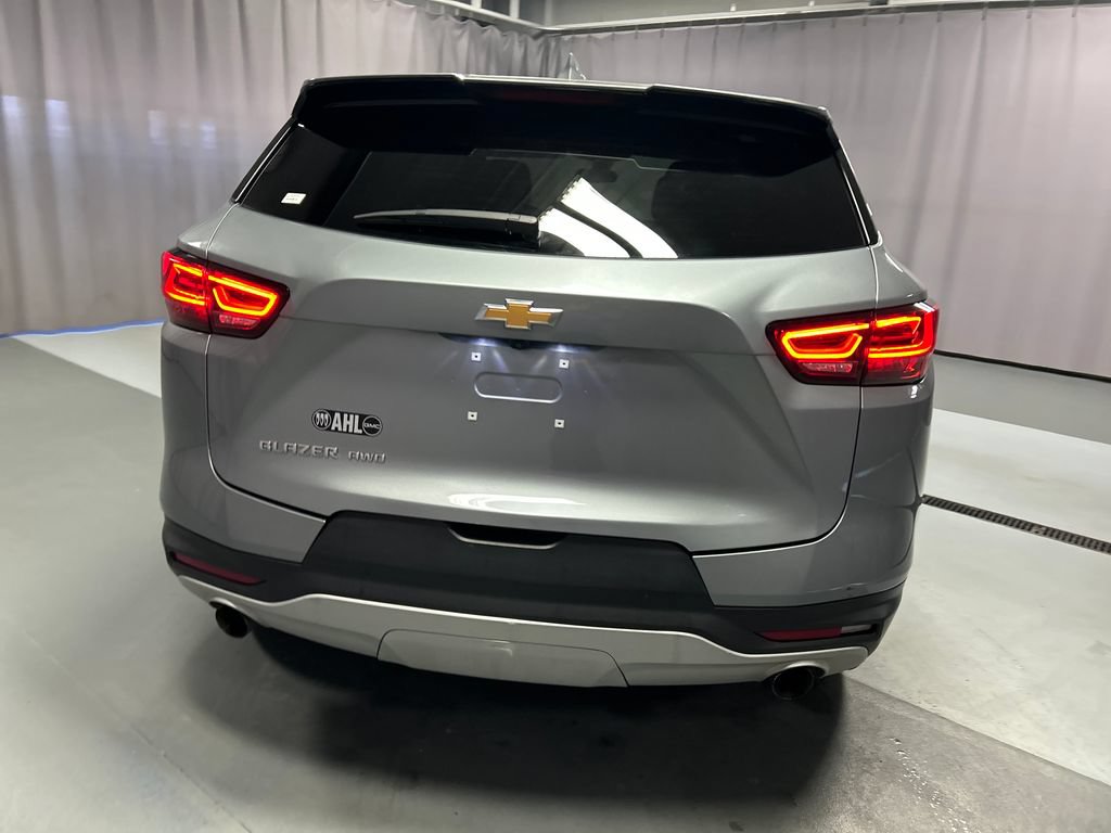 Used 2025 Chevrolet Blazer LT AWD/4WD image 6