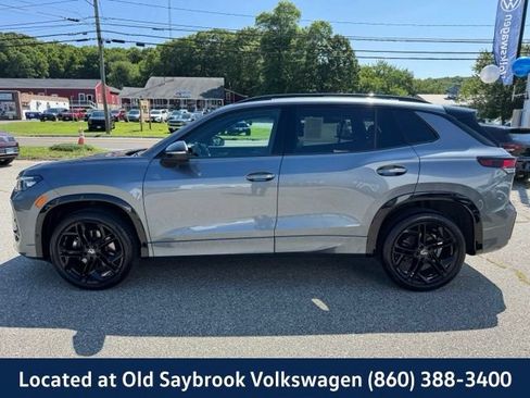 Certified 2025 Volkswagen Tiguan SE R-Line AWD/4WD image 8