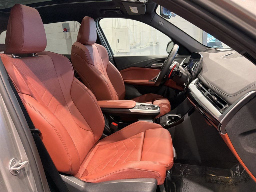 Used 2026 BMW X1 M35i AWD/4WD image 40