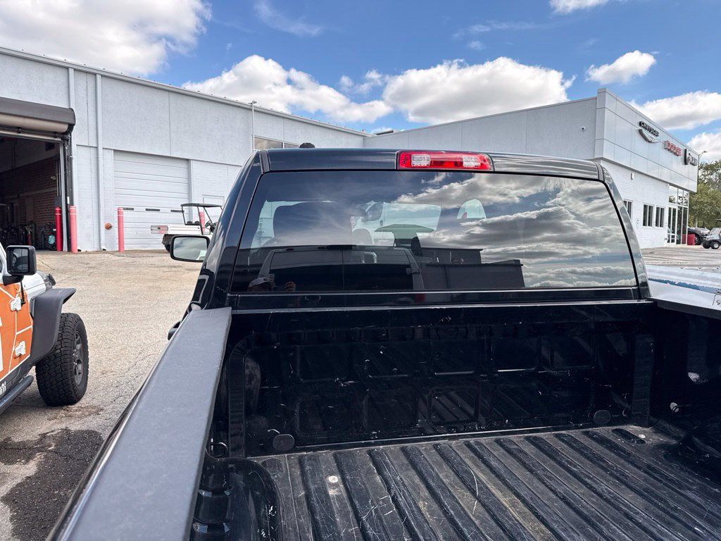 Used 2024 RAM 1500 Warlock RWD image 5