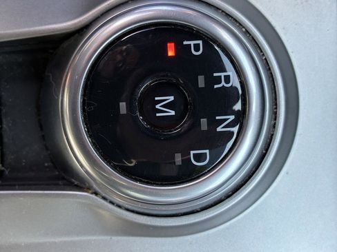 Used 2020 Ford Explorer Platinum w/ Premium Technology Package AWD/4WD image 32