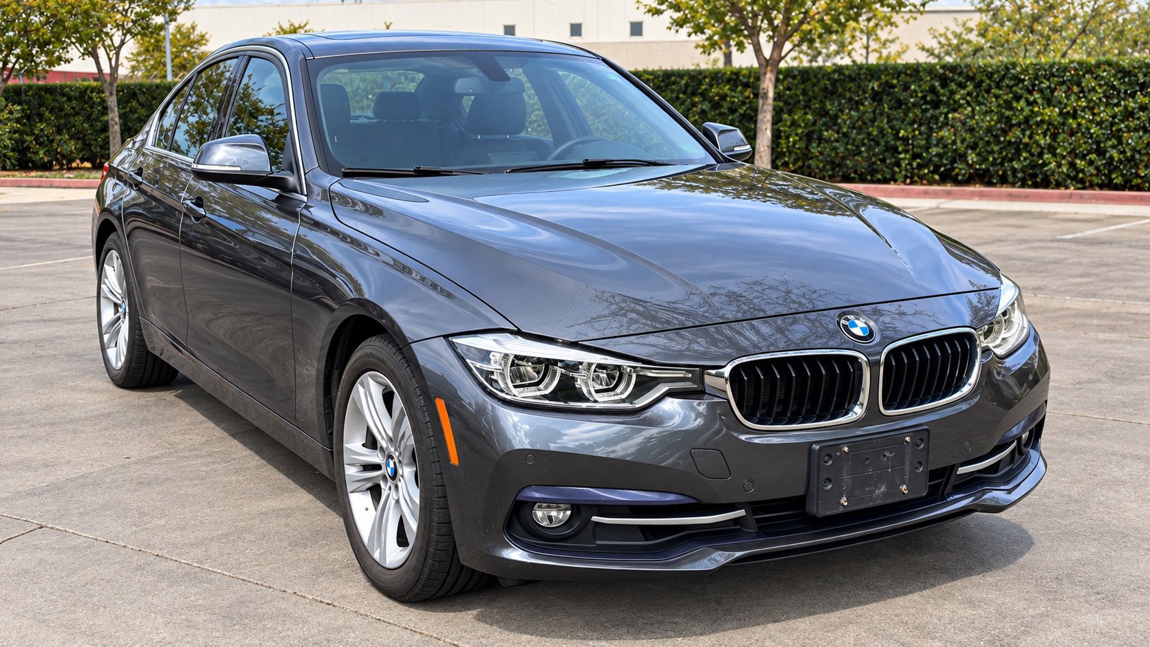 Used 2017 BMW 330i xDrive Sedan AWD/4WD image 1
