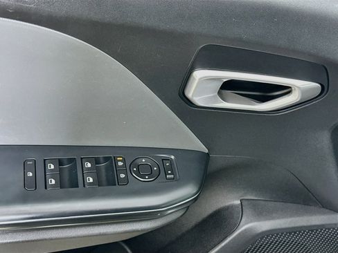 Used 2025 Kia K4 FWD image 15